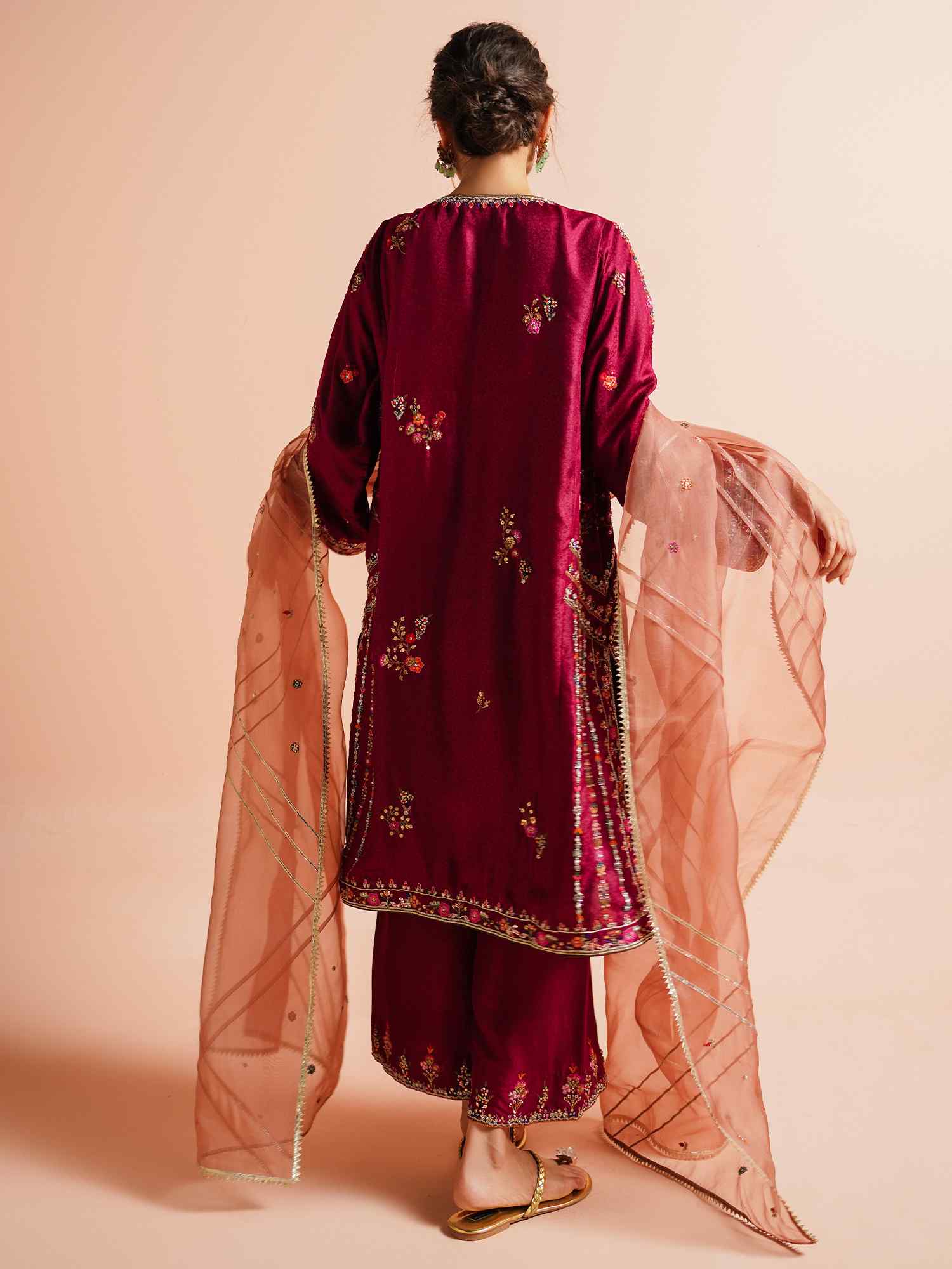 Pakistani Crimson Zardozi Jamawar Salwar Kameez (3-Piece) - Image 4