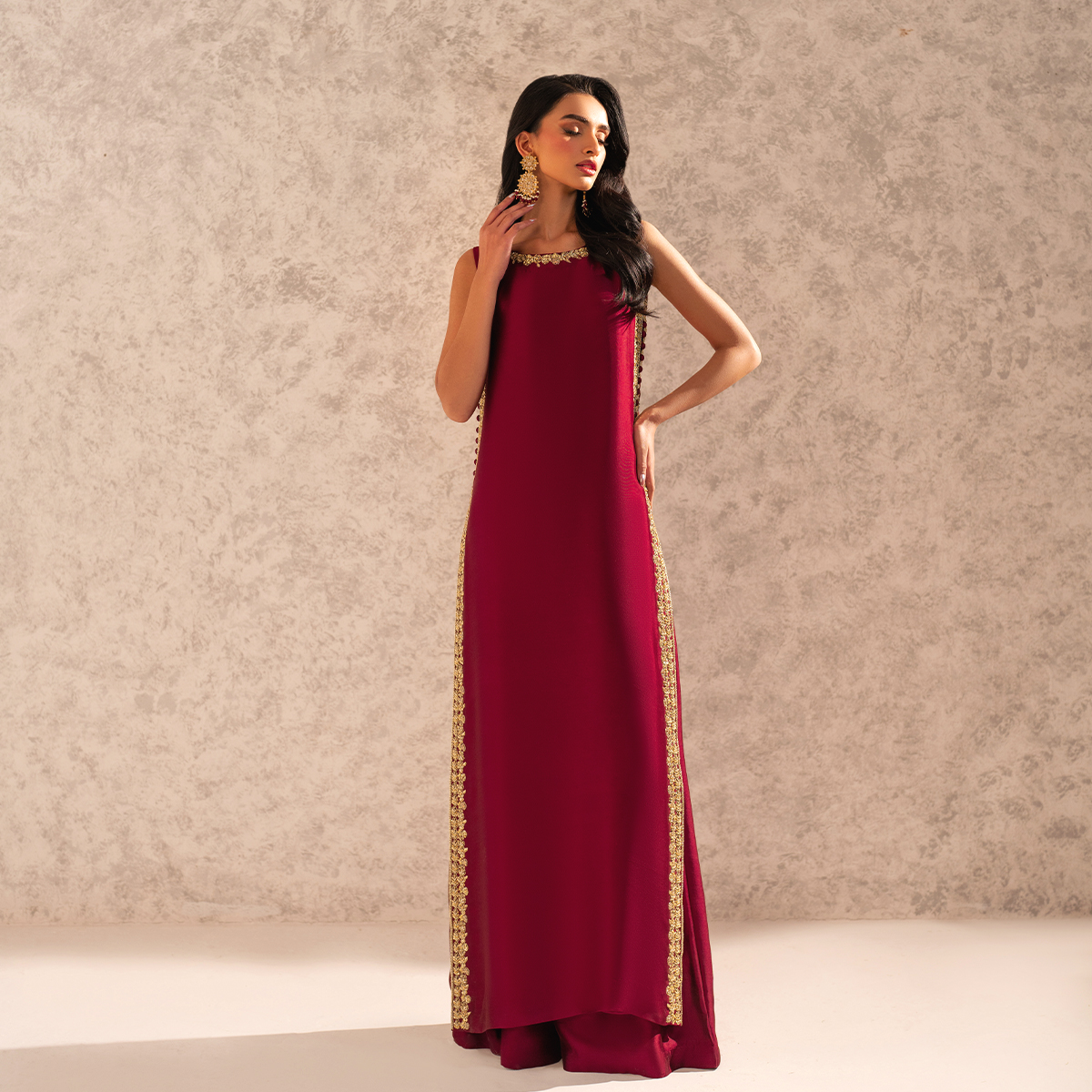 Pakistani Scarlet Embroidered Pure Tissue Silk Salwar Kameez (3-Piece) - Image 3