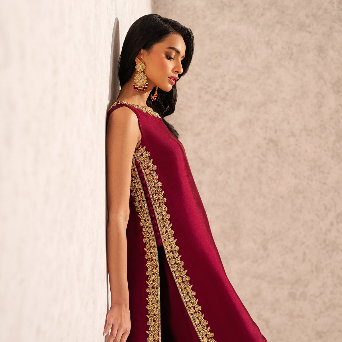 Pakistani Scarlet Embroidered Pure Tissue Silk Salwar Kameez (3-Piece) - Image 7