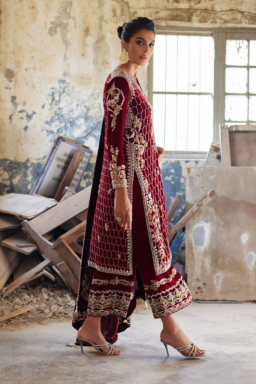 Deep Red Zardozi Velvet Kurta Set (3-Piece) - Image 4