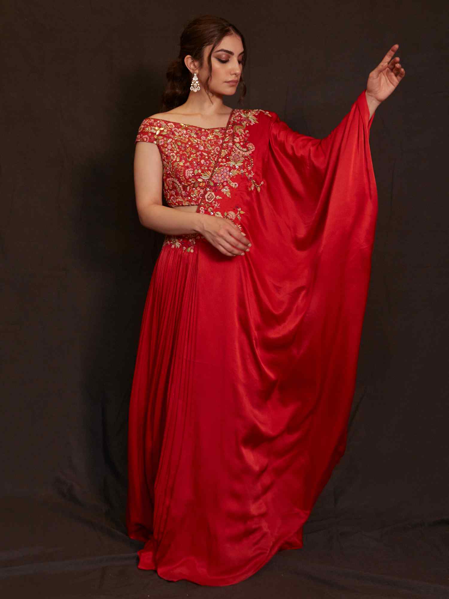 Pakistani Red Hand-Embroidered Jamawar & Satin Chamois Saree (2-Piece) - Image 1