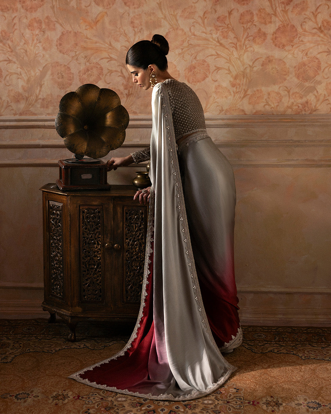 Ombre Red Embroidered Silk Saree with Velvet Blouse (2-Piece) - Image 3