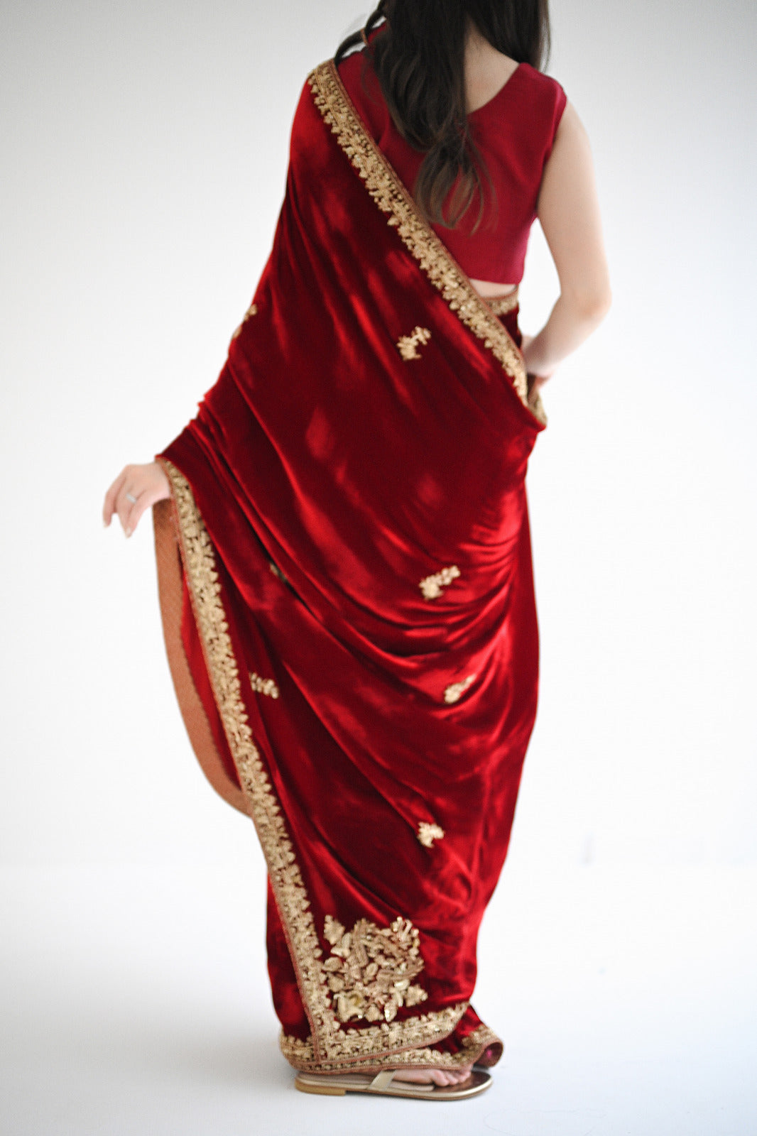 Pakistani Deep Red Hand-Embellished Velvet Saree (2-Piece) - Image 5