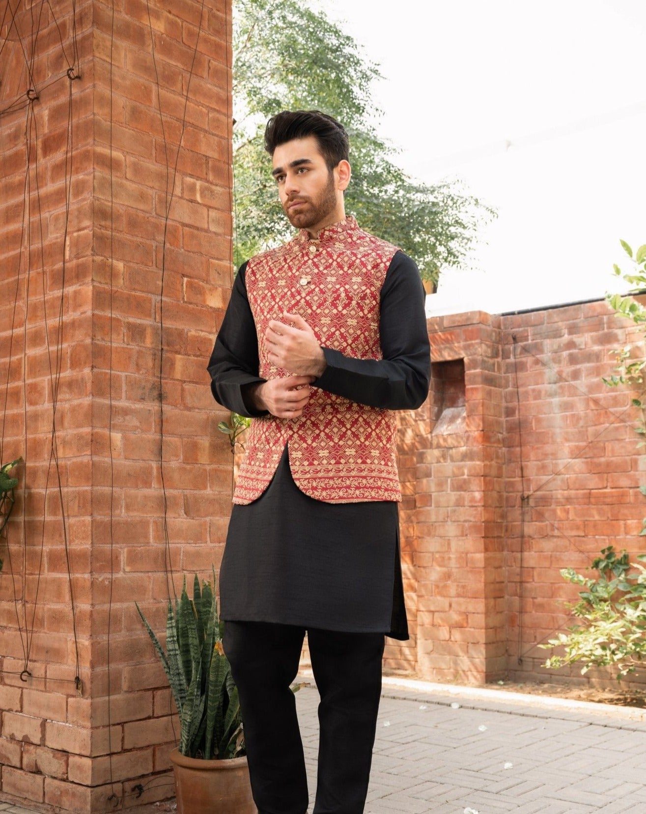 Red Embroidered Jamawar Waistcoat (1-Pc) - Image 2