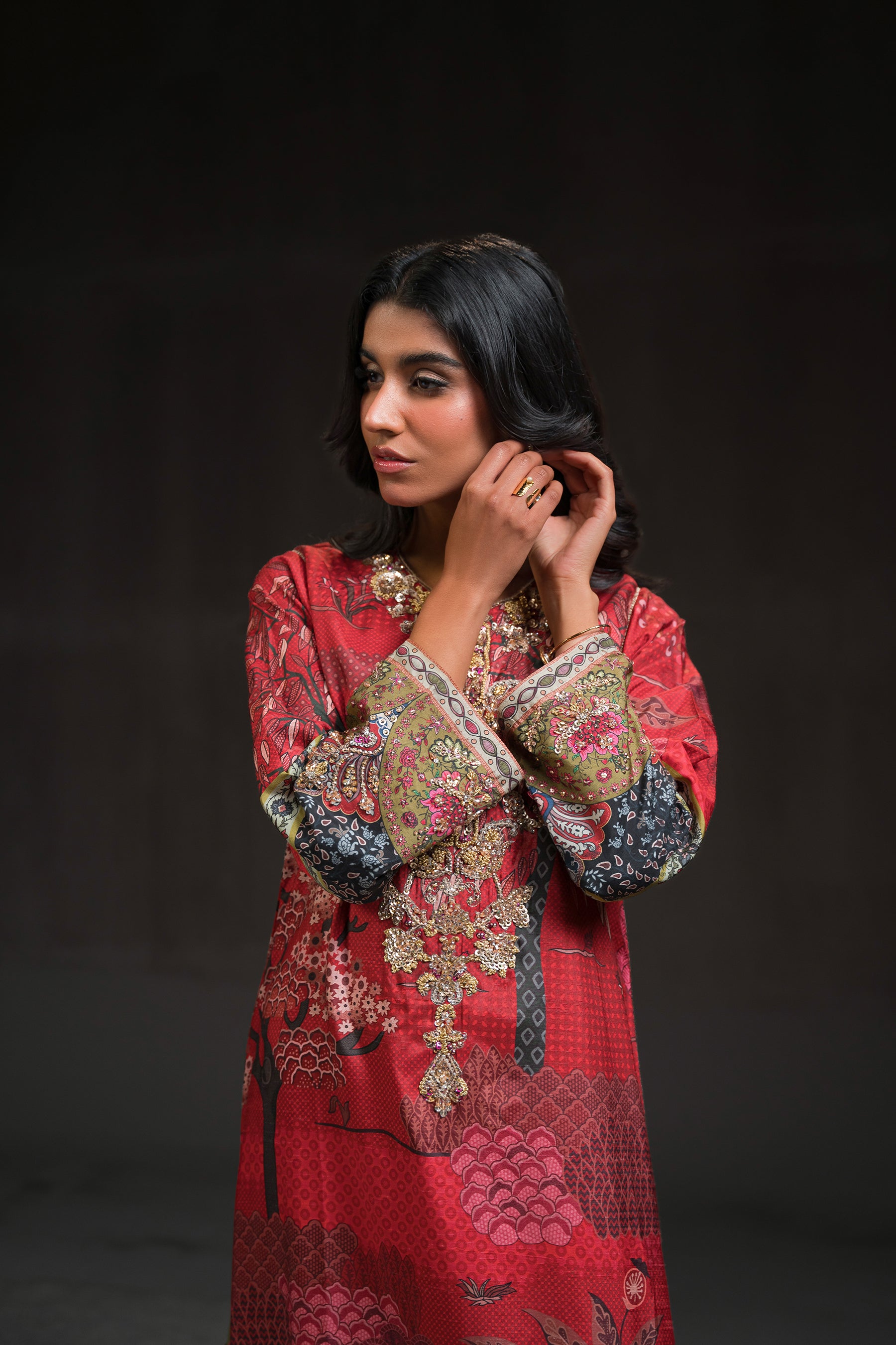 Pakistani Red Sequined Tilla Blended Raw Silk Kurta Set (2-Piece) - Image 3