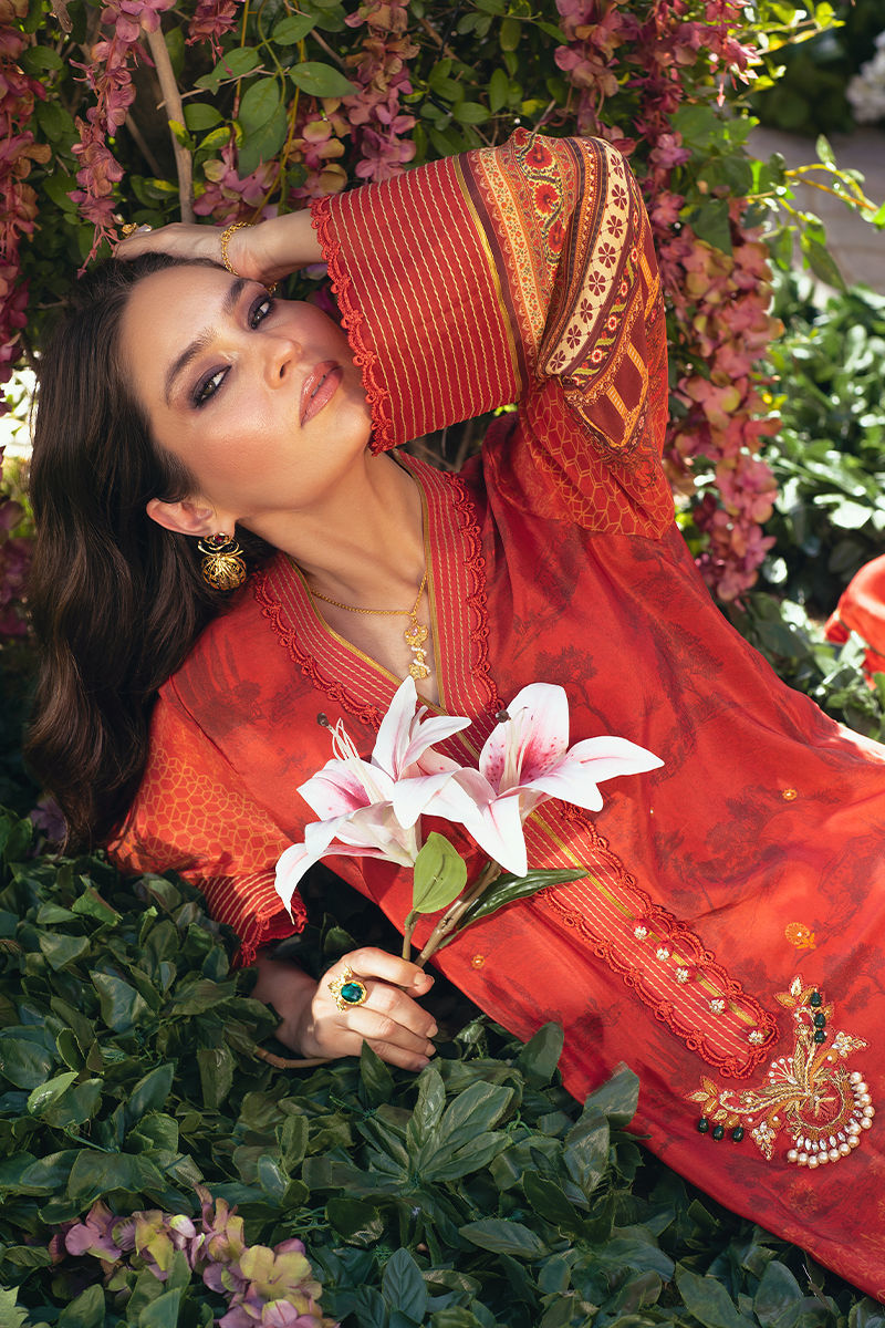 Crimson Printed Pure Crepe Silk Salwar Kameez (3-Piece) - Image 3