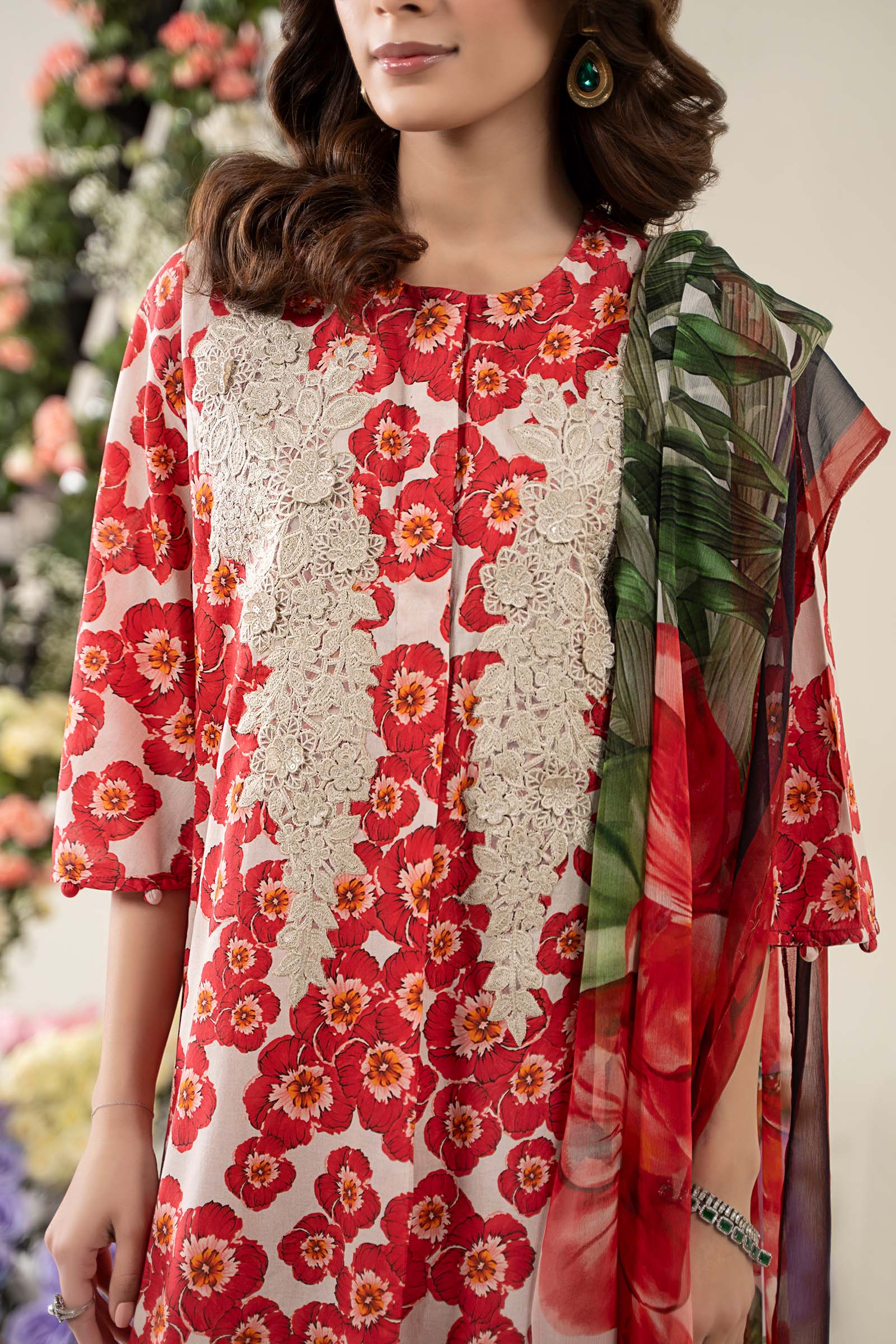 Pakistani Off-White & Red Embroidered Lawn 3-Piece Suit - Image 6