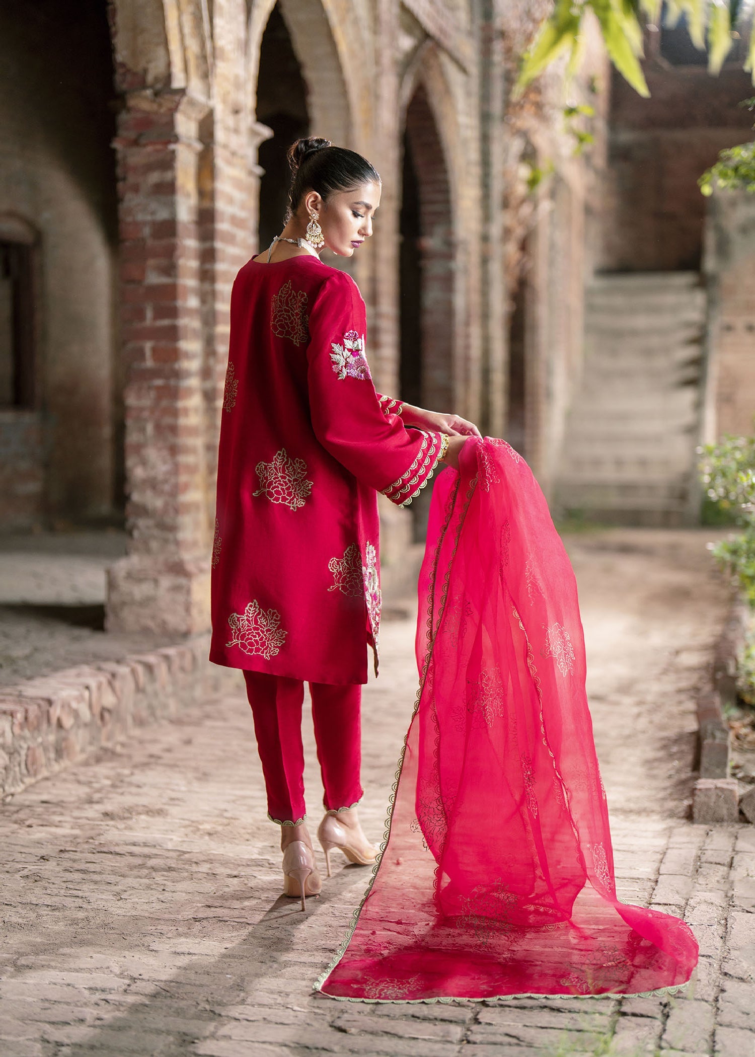 Cherry Red Embroidered Raw Silk Kurta Set (3-Piece) - Image 3