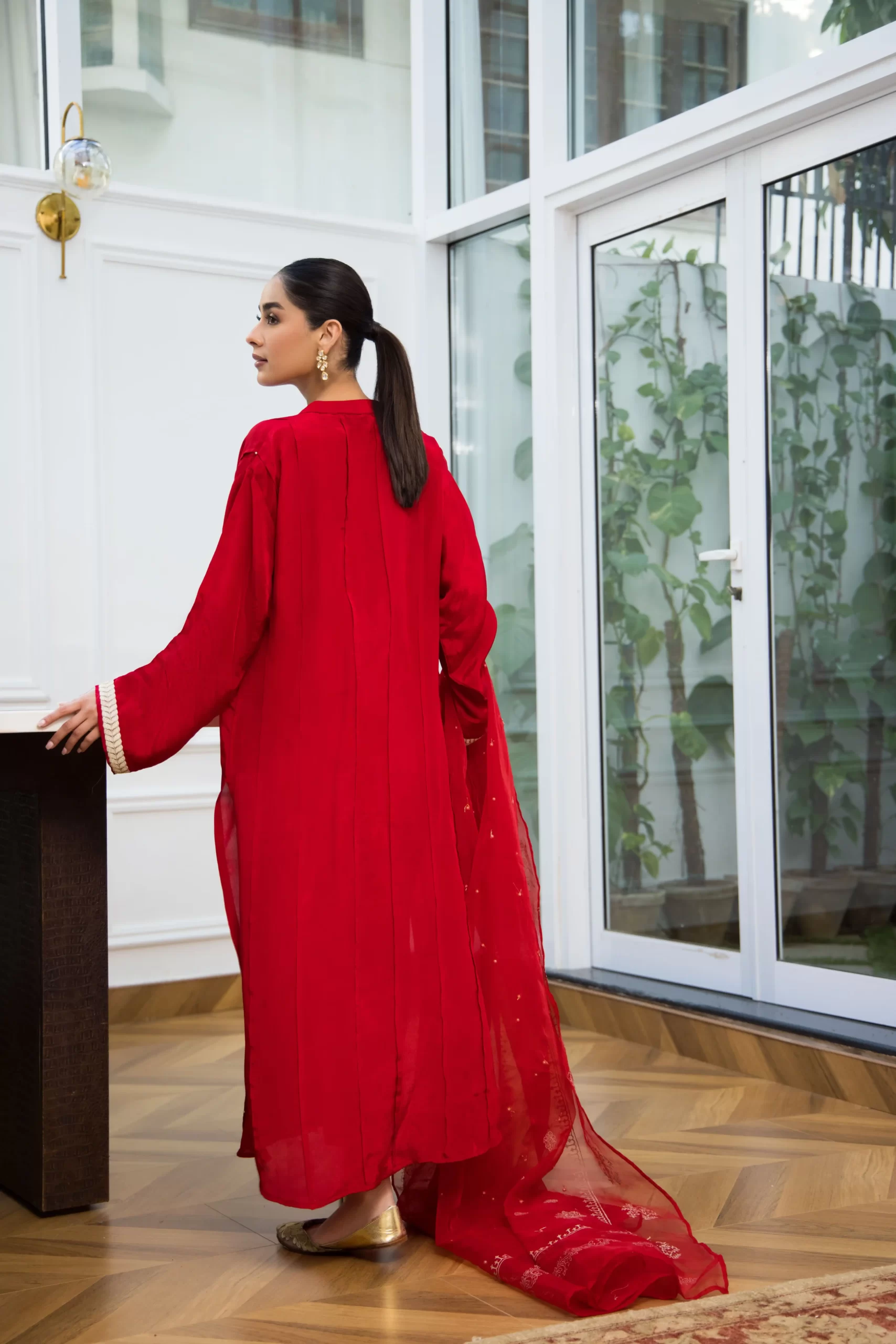 Pakistani Red Arri Embroidered Silk Kurta Set (3-Piece) - Image 5