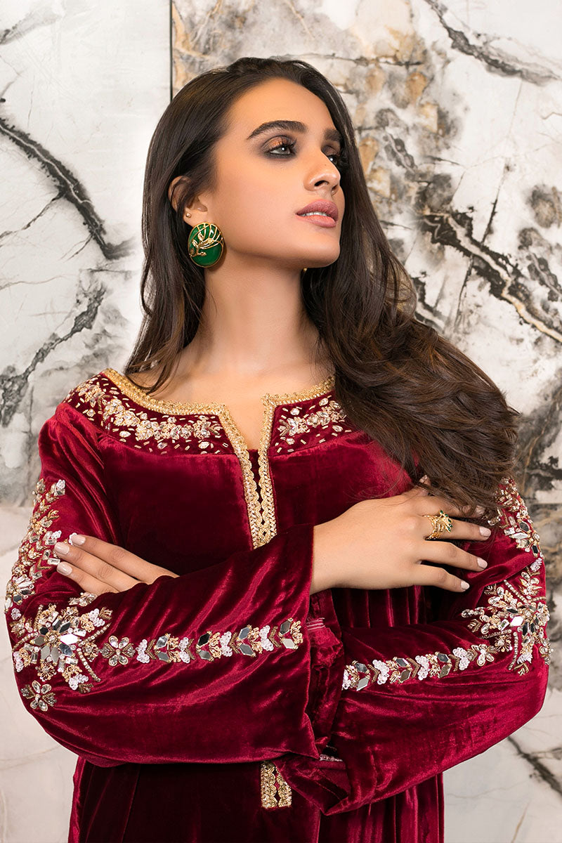 Deep Red Sheesha Embroidered Velvet Kurta Set (2-Piece) - Image 3