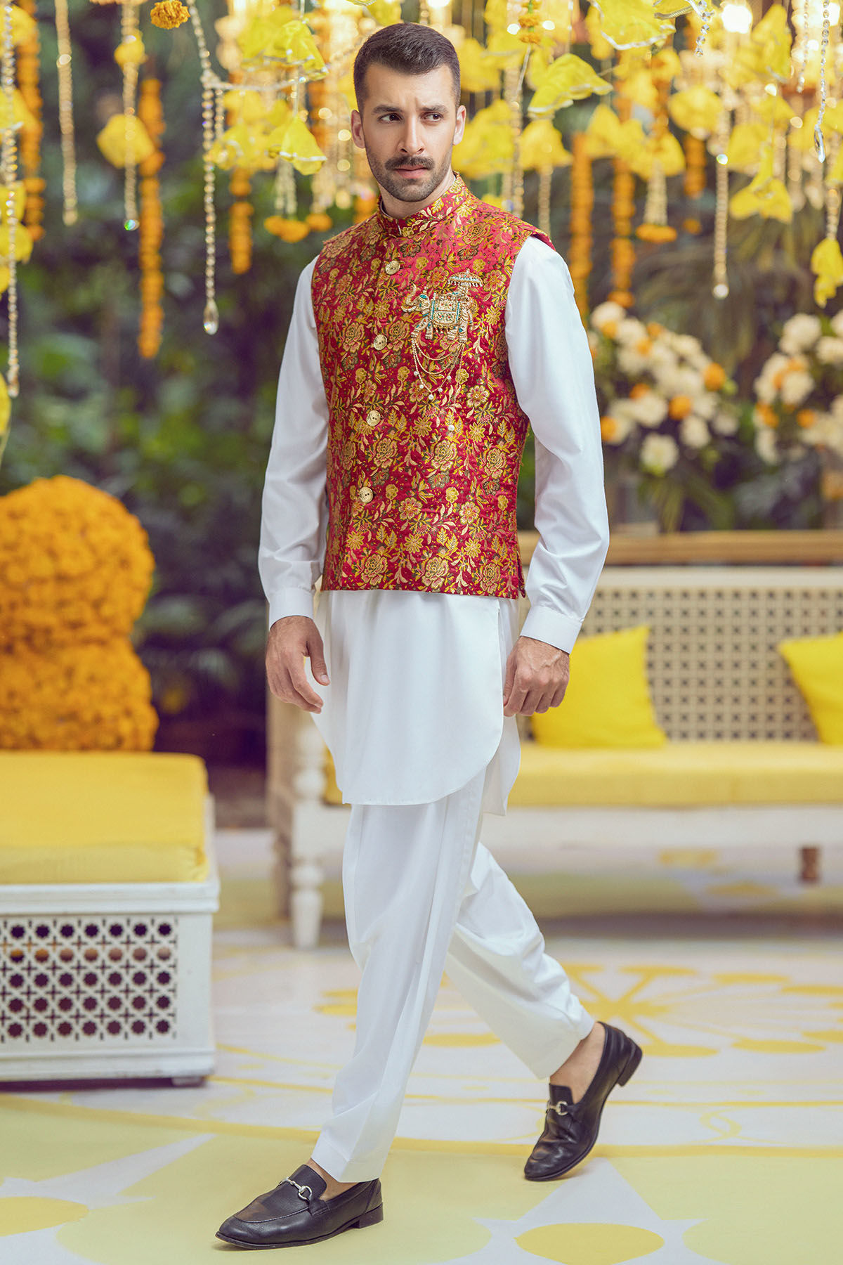 Red Zardozi Pure Jamawar Waistcoat (2-Piece) - Image 1