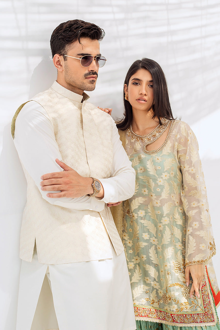 Pakistani Sand Embroidered Woven Kurta with Moss Green Brocade Lehenga (3-Piece) - Image 4