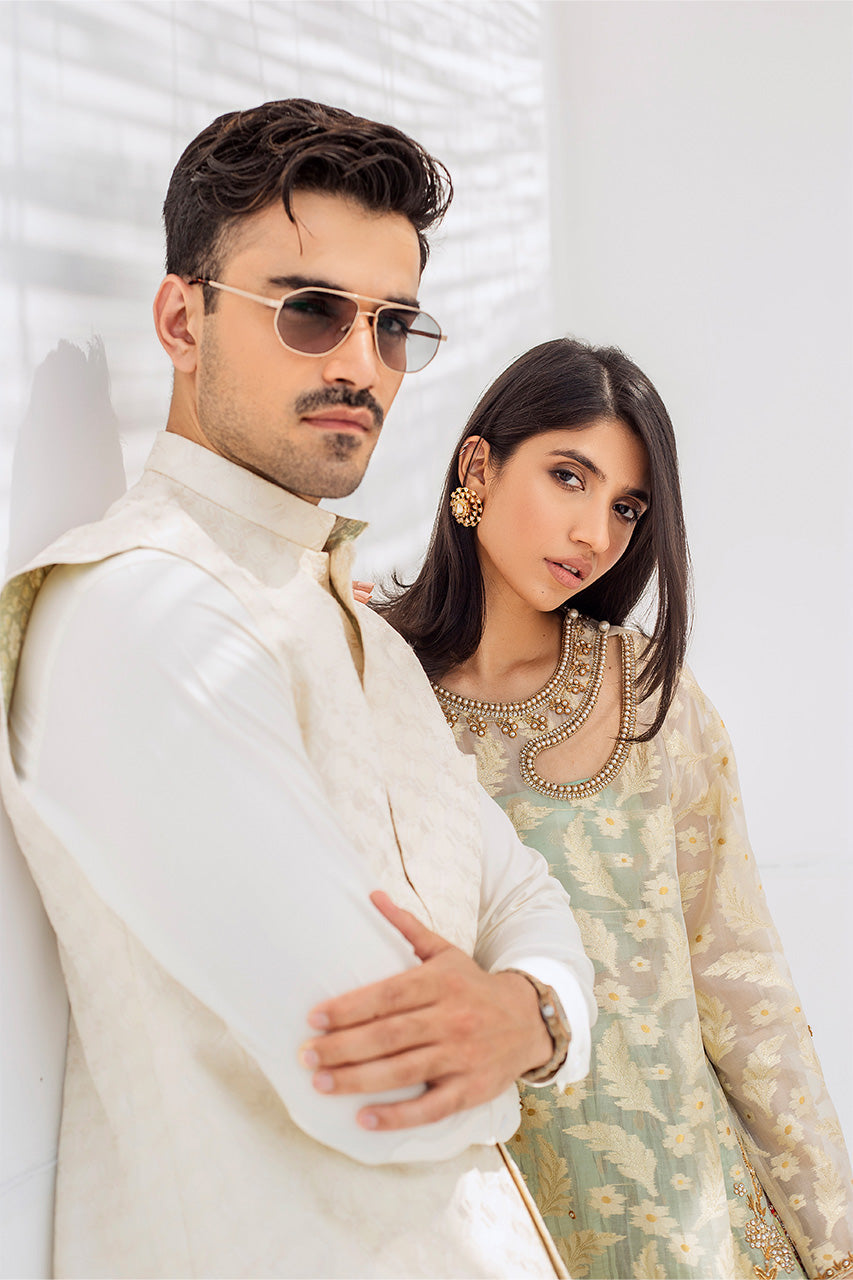 Pakistani Sand Embroidered Woven Kurta with Moss Green Brocade Lehenga (3-Piece) - Image 5