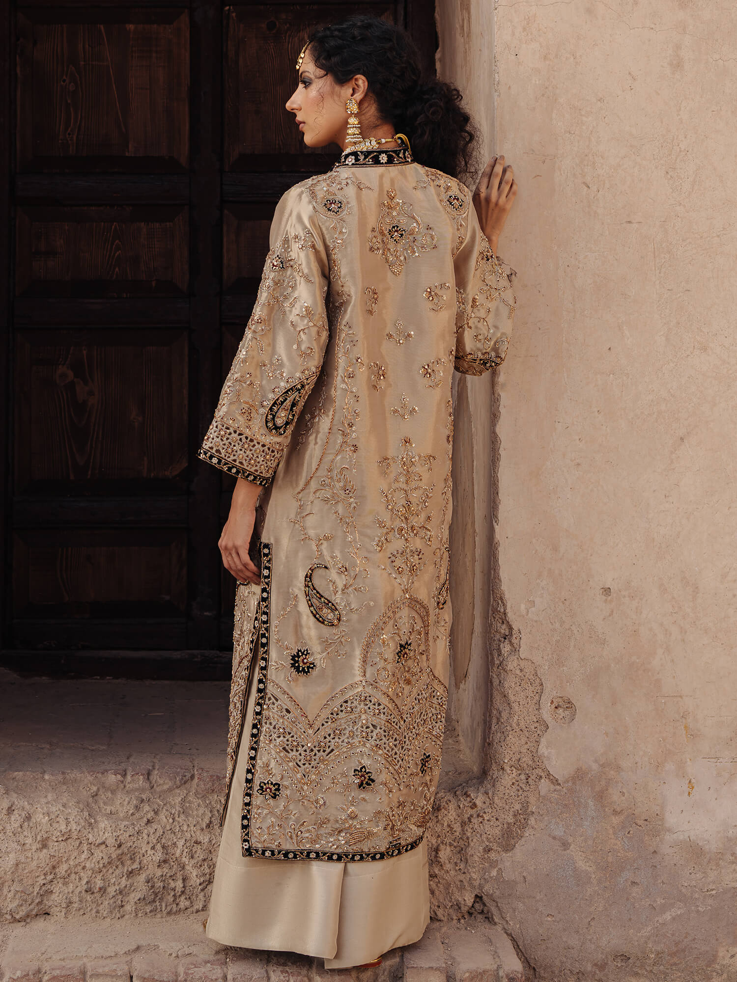 Pakistani Metallic Silver Zardozi Tissue Coat Set (3-Piece) - Image 4