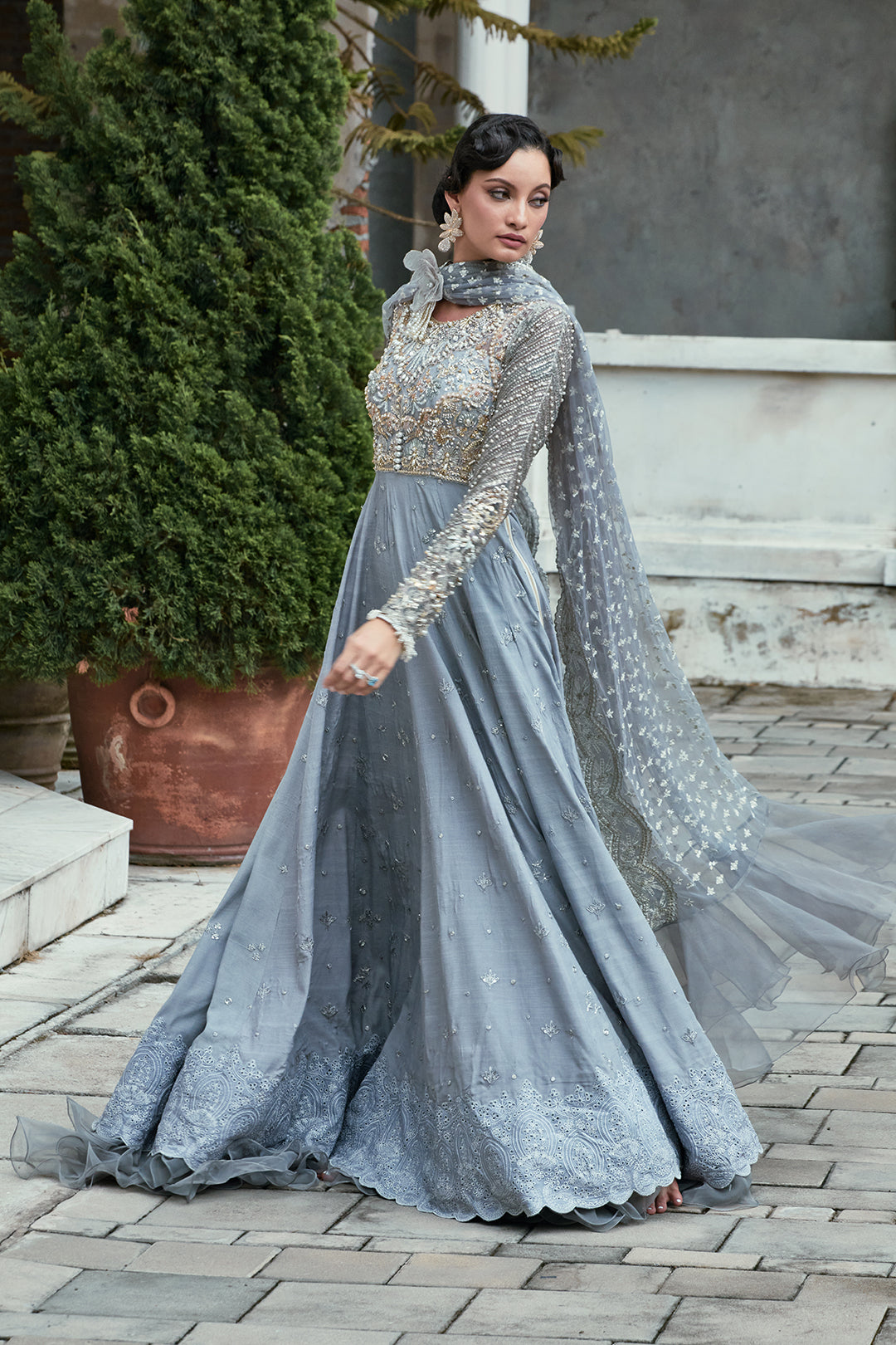 Silver Grey Embellished Net Silk Gown (2-Piece) - Image 3