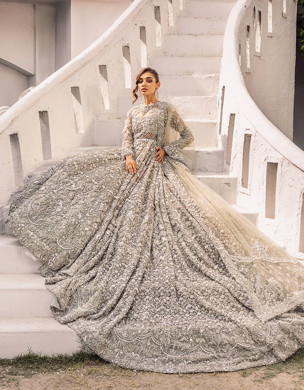 Pakistani Silver Grey Zardozi Net Bridal Gown (2-Piece) - Image 3