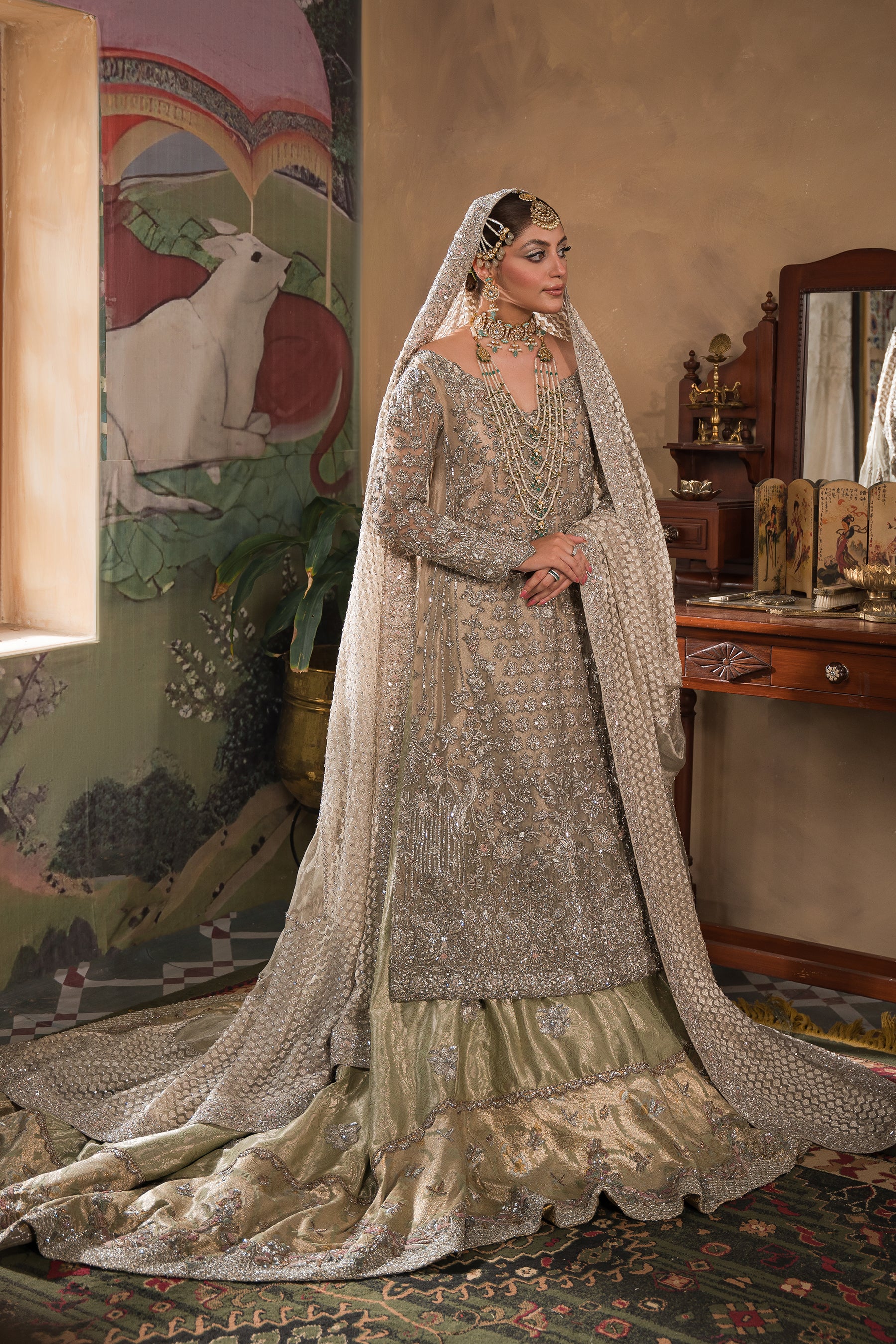 Pakistani Silvery Champagne Zardozi Brocade Farshi Lehenga (3-Piece) - Image 2