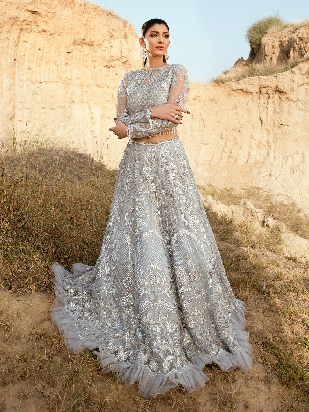 Pakistani Silver Grey Embroidered Net Bridal Lehenga (3-Piece) - Image 2