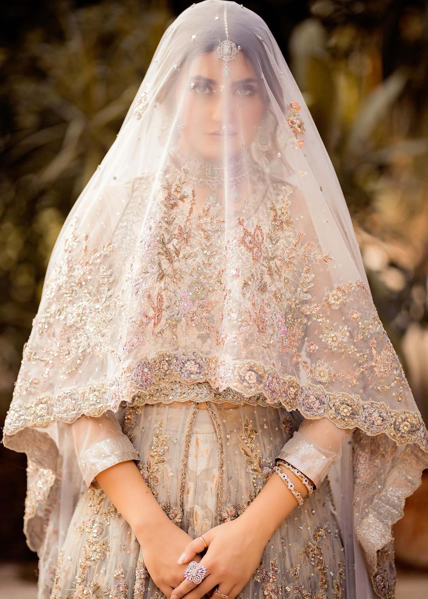 Pakistani Silver Grey Embroidered Net Bridal Lehenga (3-Piece) - Image 2