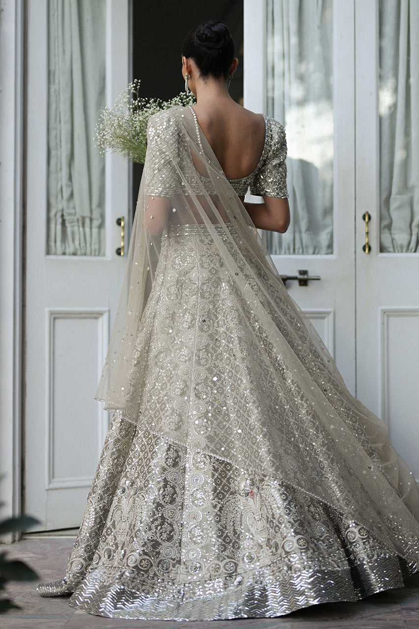 Pakistani Silver Zardozi Tissue Lehenga Choli (3-Piece) - Image 3