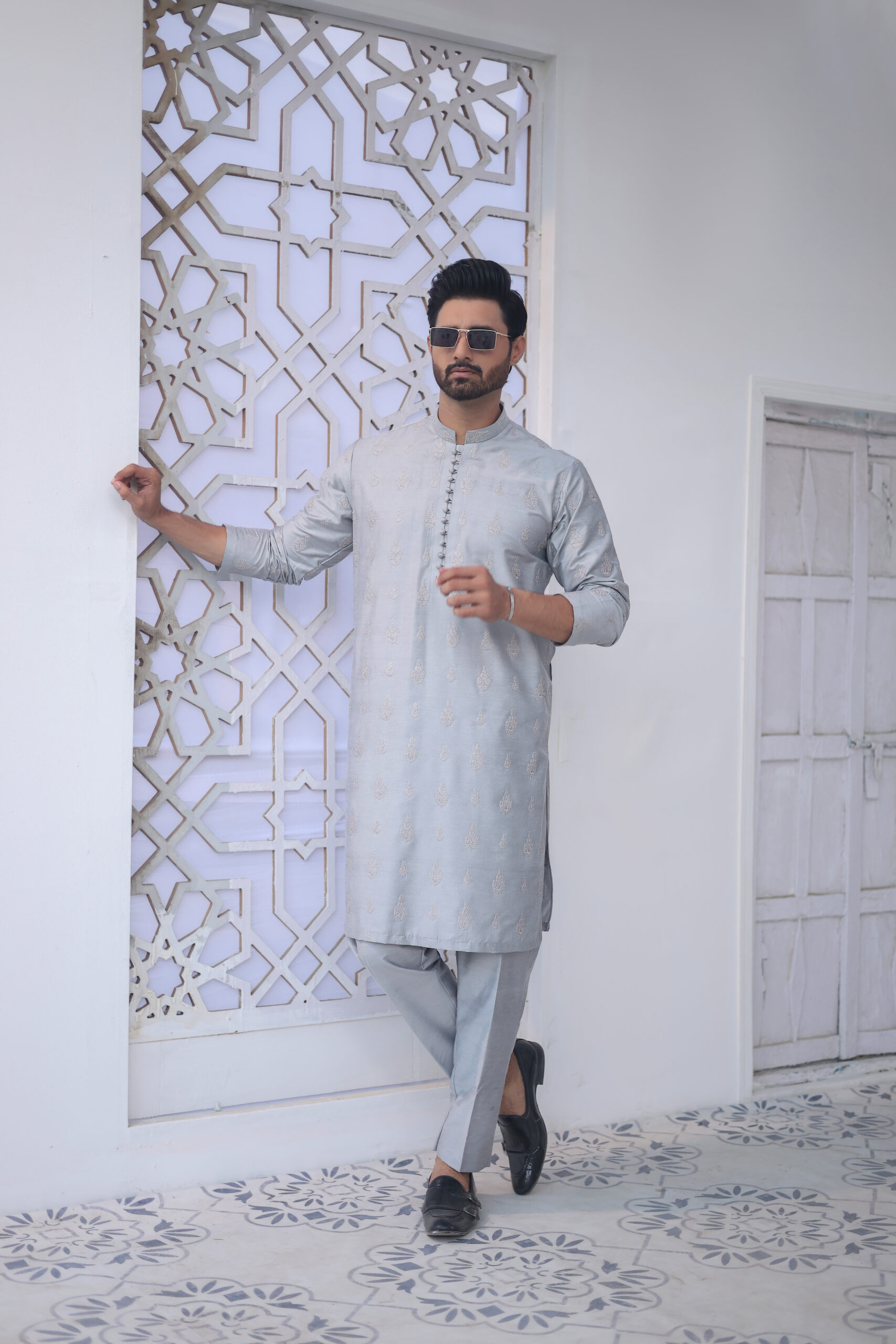 Silver Hand Embroidered Raw Silk Kurta (2-Piece) - Image 1