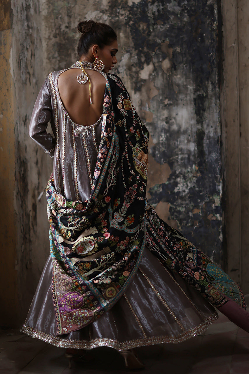 Pakistani Black Silk Thread Embroidered Jamawar Chaddar & Pishwas (2-Piece) - Image 2