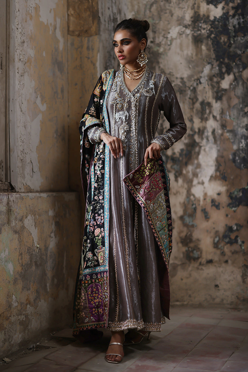 Pakistani Black Silk Thread Embroidered Jamawar Chaddar & Pishwas (2-Piece) - Image 4