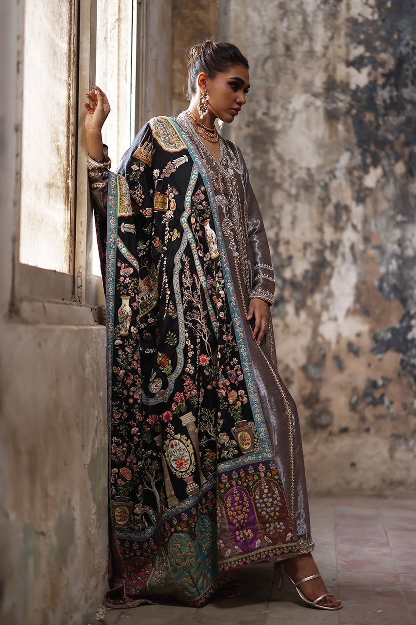 Pakistani Black Silk Thread Embroidered Jamawar Chaddar & Pishwas (2-Piece) - Image 6