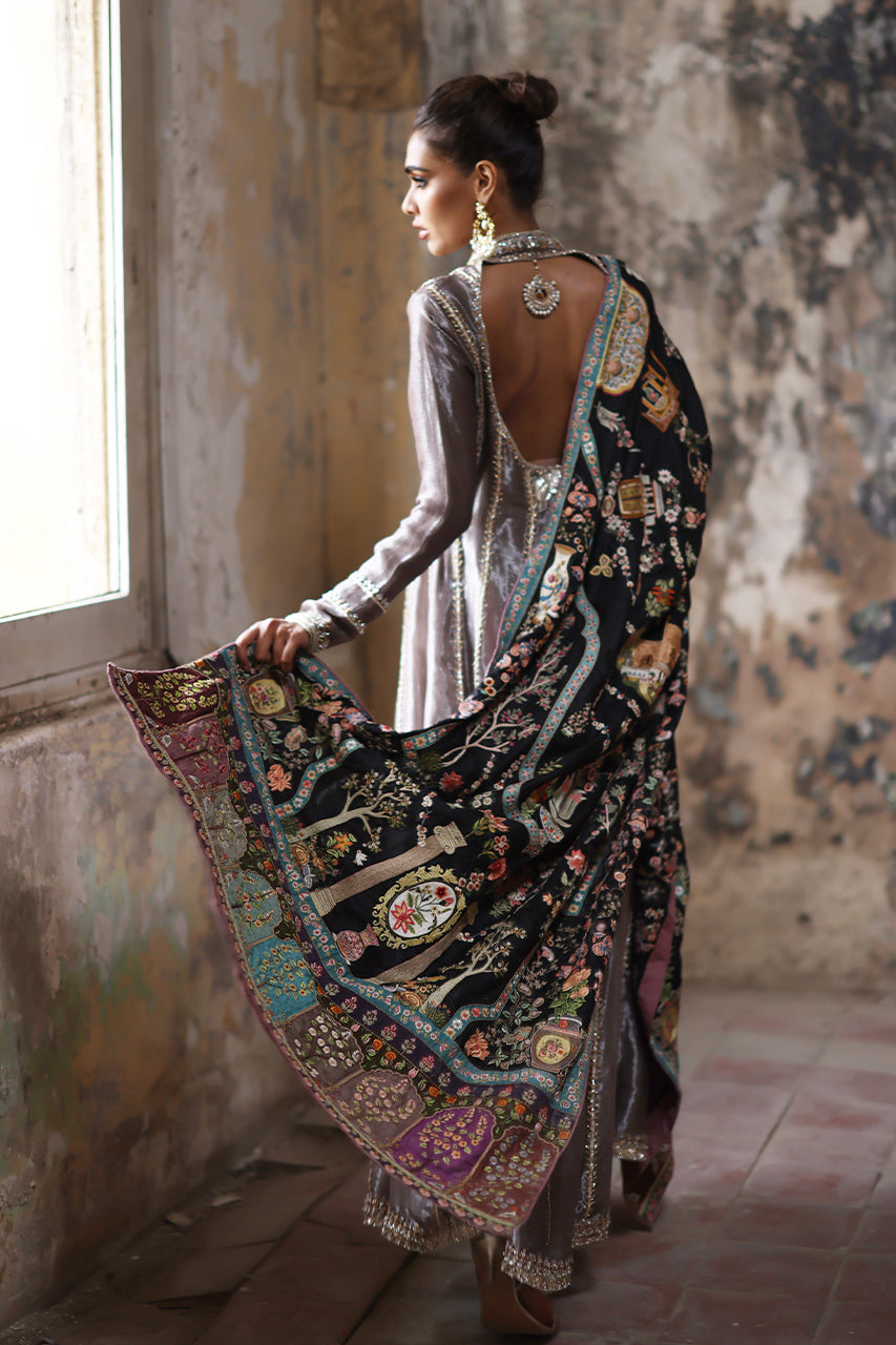 Pakistani Black Silk Thread Embroidered Jamawar Chaddar & Pishwas (2-Piece) - Image 7