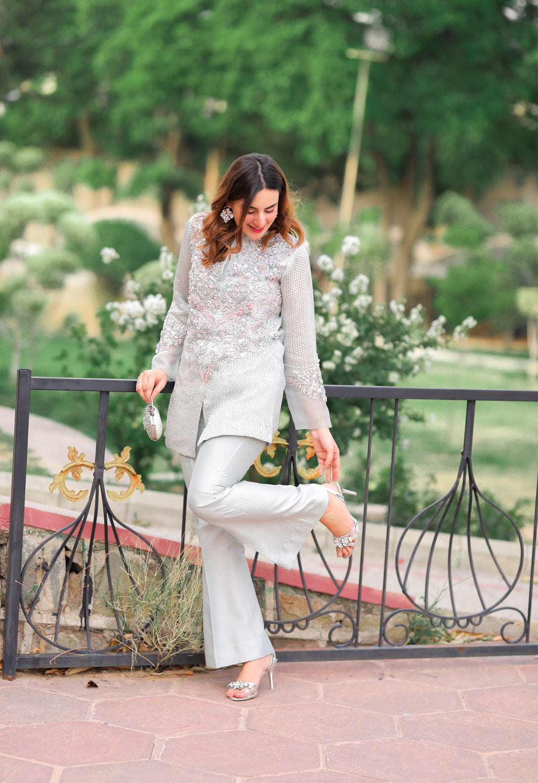 Pakistani Silver Hand-Embellished Kathan Organza Salwar Kameez (2-Piece) - Image 6