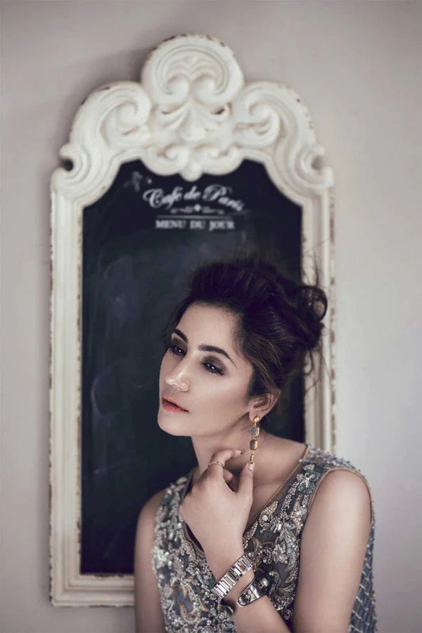 Silver Grey Embellished Silk-Blend Kurta Set (2-Piece) - Image 1