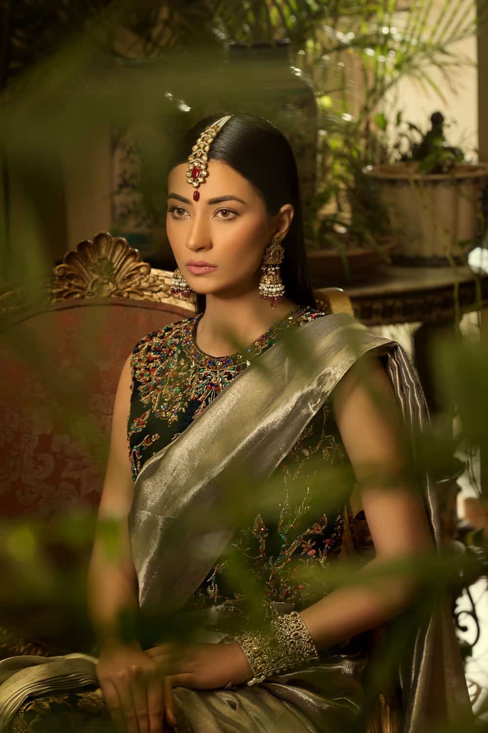 Royal Blue Embroidered Velvet & Silver Tissue Saree (3-Piece) - Image 4