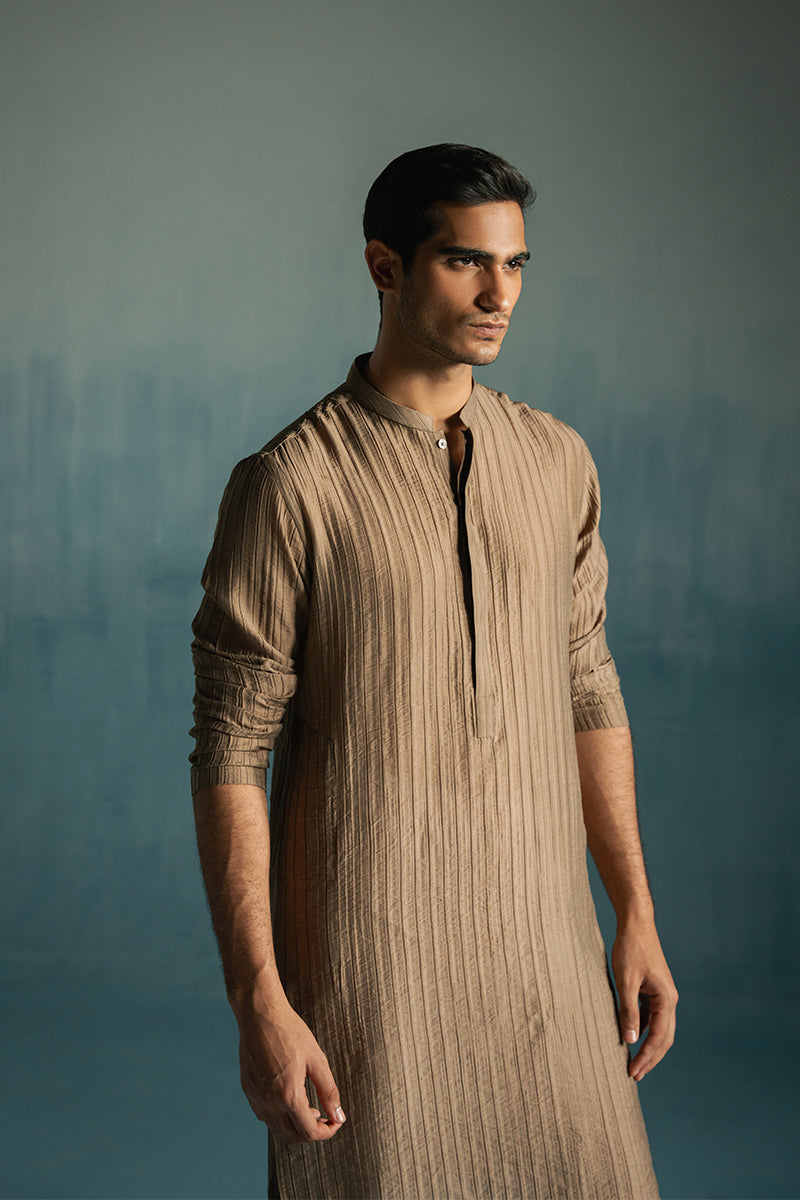 Caramel Self-Textured Crushed Fabric Kurta Pajama (2-Piece) - Image 5