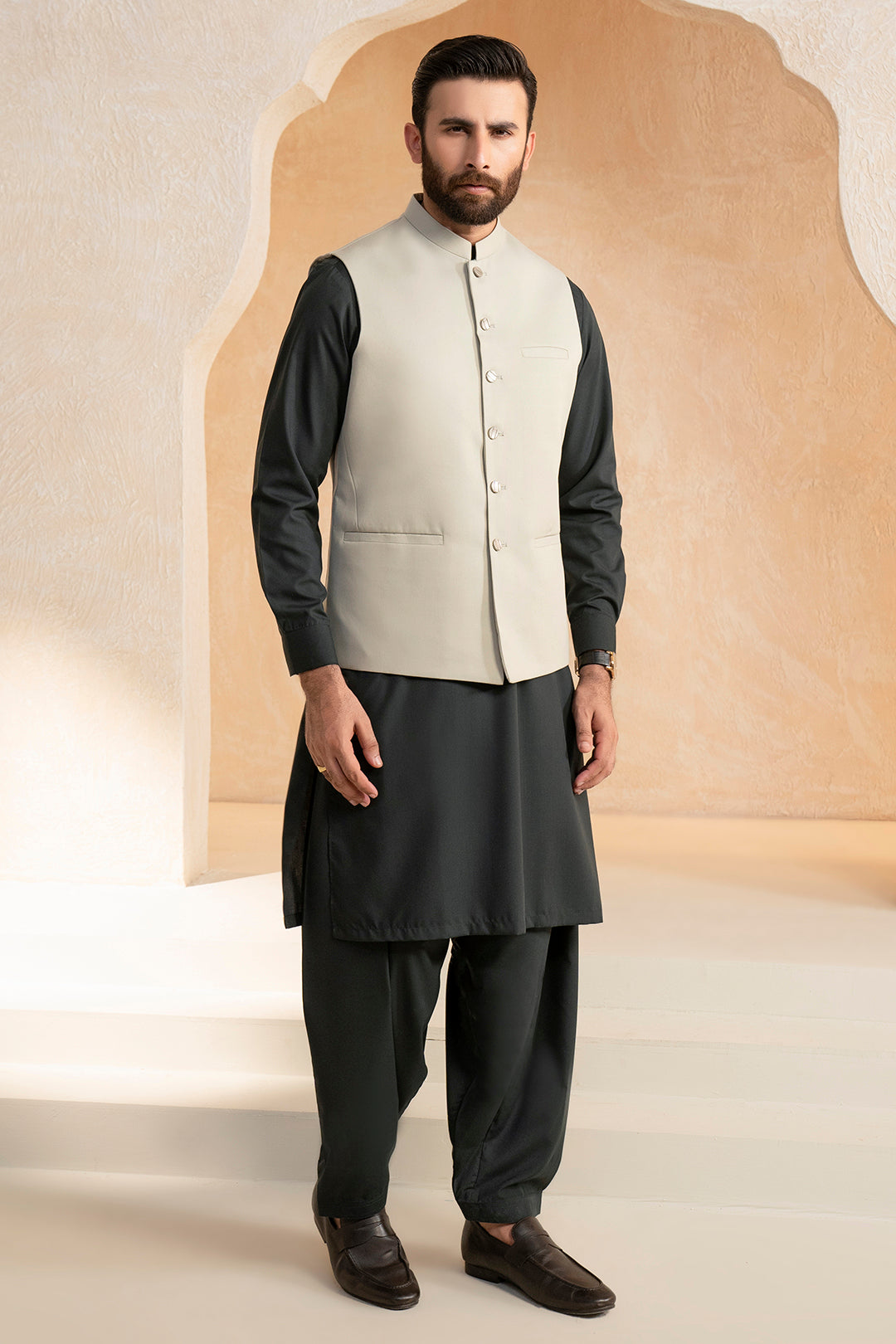 Fawn Suiting Fabric Men's Waistcoat (3-Piece) - Image 2