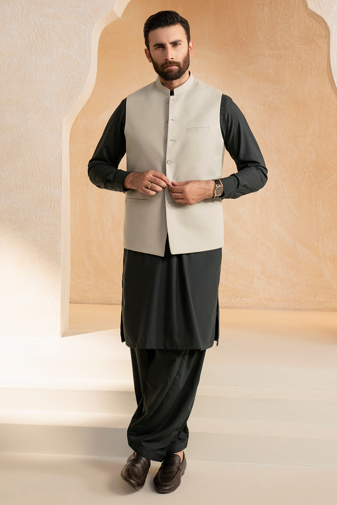 Fawn Suiting Fabric Men's Waistcoat (3-Piece) - Image 9