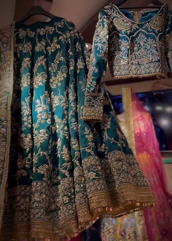 Pakistani Teal Embellished Raw Silk Bridal Lehenga (3-Piece) - Image 5