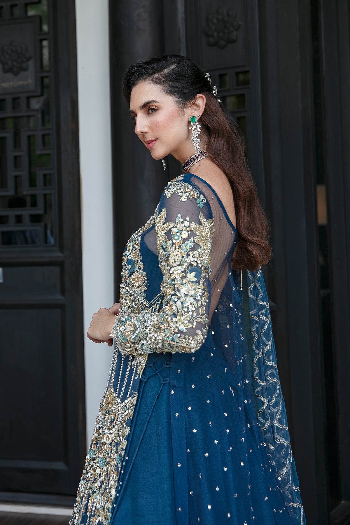 Pakistani Teal Blue Embellished Tulle Silk Lehenga (3-Piece) - Image 3