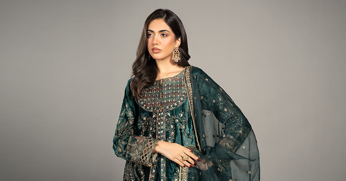 Teal Embroidered Velvet Lehenga Set (3-Piece) - Image 7