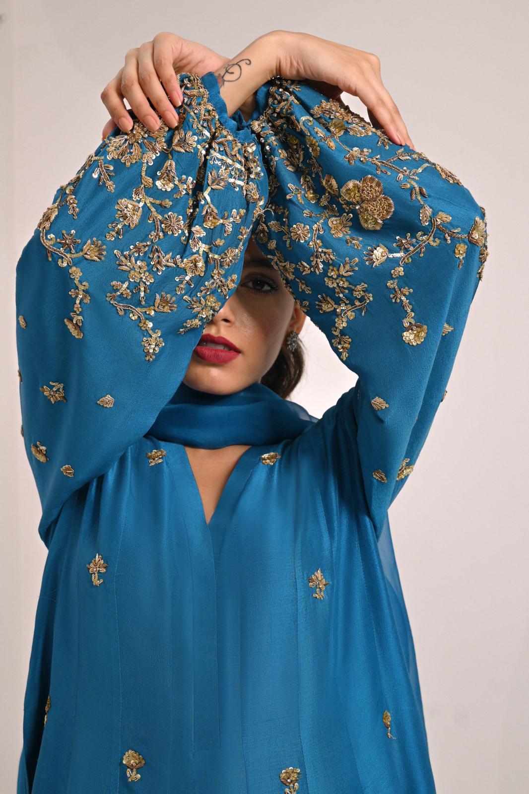 Pakistani Teal Blue Zardozi Raw Silk Pishwas (3-Piece) - Image 4