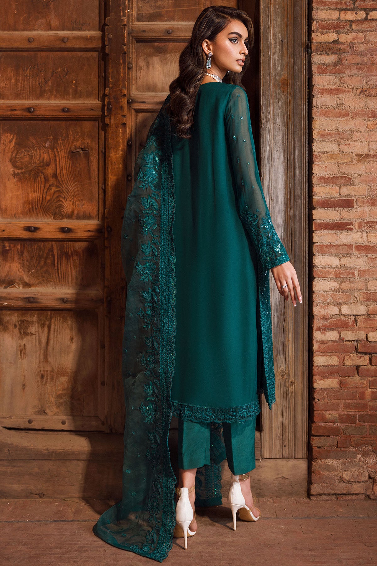 Teal Embroidered Crinkle Chiffon Salwar Kameez (3-Piece) - Image 5