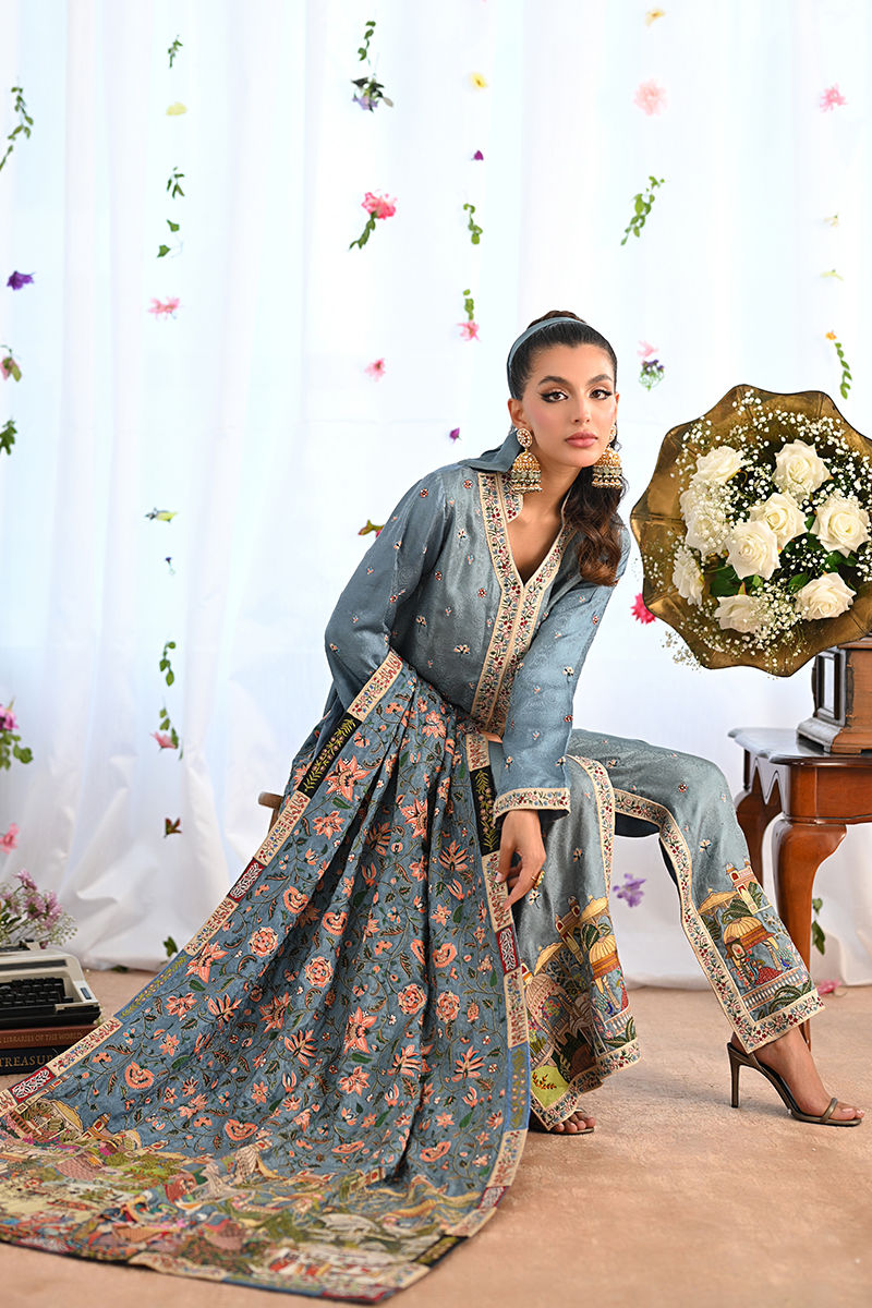 Teal Blue Kashmiri Embroidered Self-Jamavar Salwar Kameez (3-Piece) - Image 4