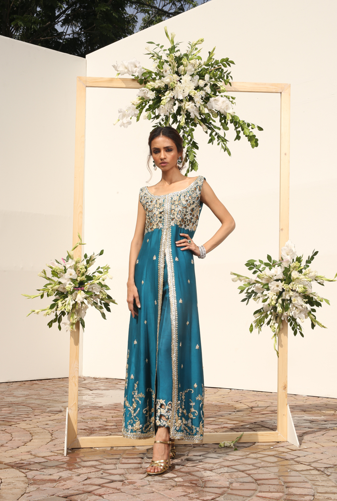 Pakistani Teal Hand-Embroidered Raw Silk Salwar Kameez (3-Piece) - Image 2