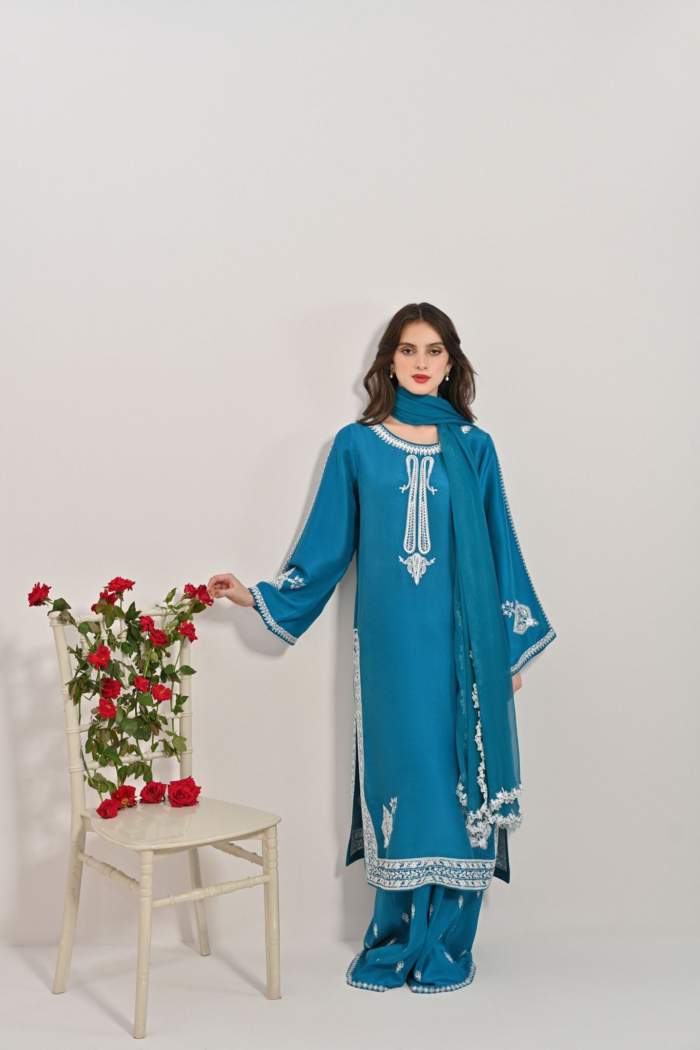 Pakistani Teal Kashmiri Stitch Raw Silk Salwar Kameez (3-Piece) - Image 4