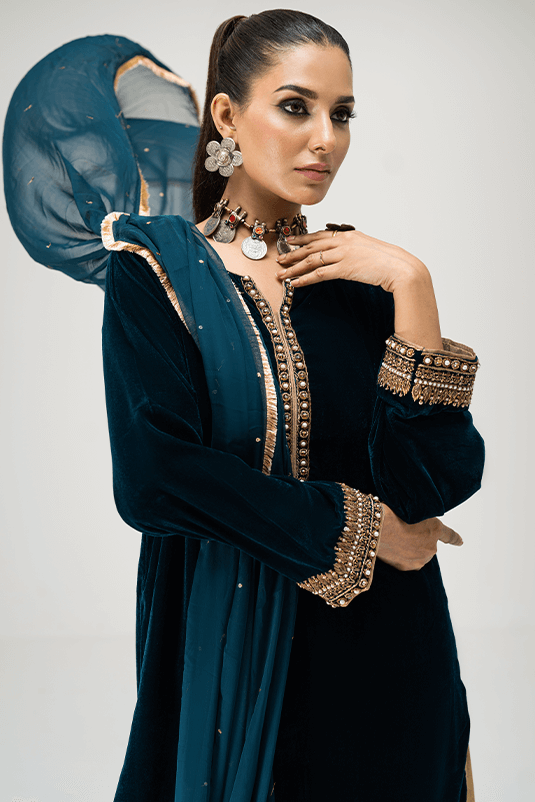 Pakistani Teal Embellished Velvet Salwar Kameez (3-Piece) - Image 8