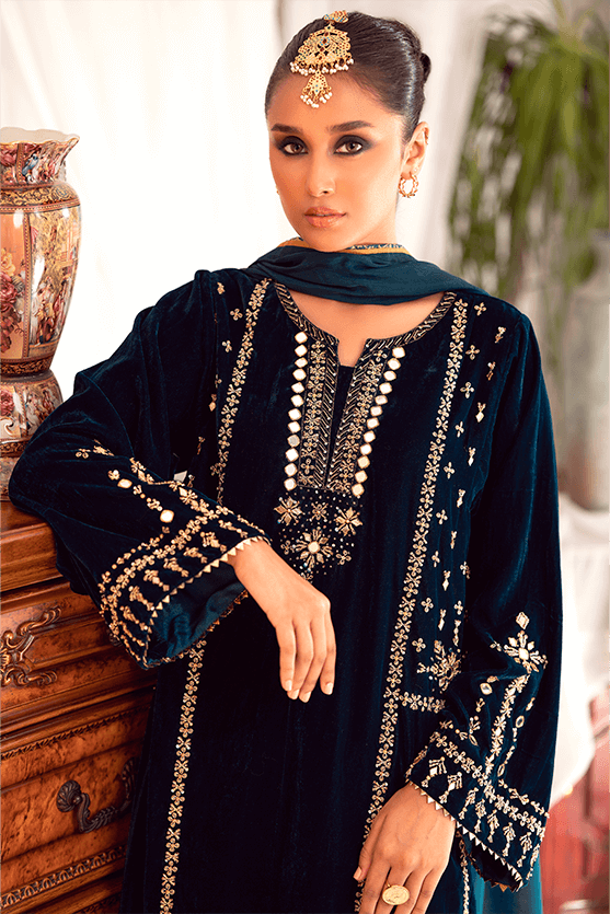 Pakistani Teal Sheesha & Zardozi Velvet Salwar Kameez (3-Piece) - Image 5