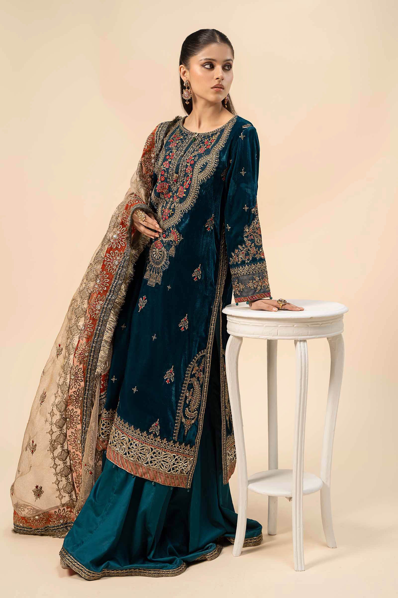 Pakistani Teal Blue Embroidered Velvet 3-Piece Suit - Image 3