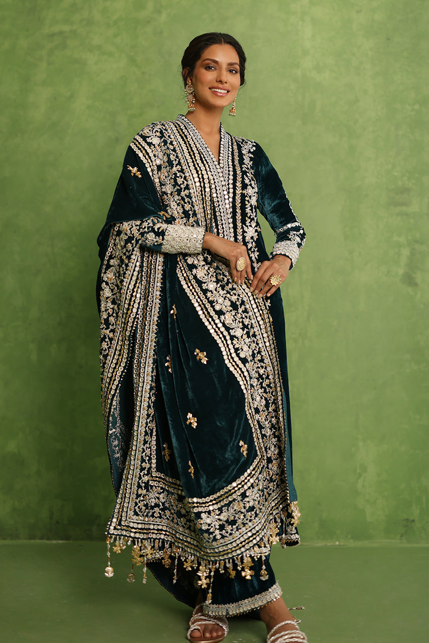 Teal Zardozi Velvet Choga Set (3-Piece) - Image 10