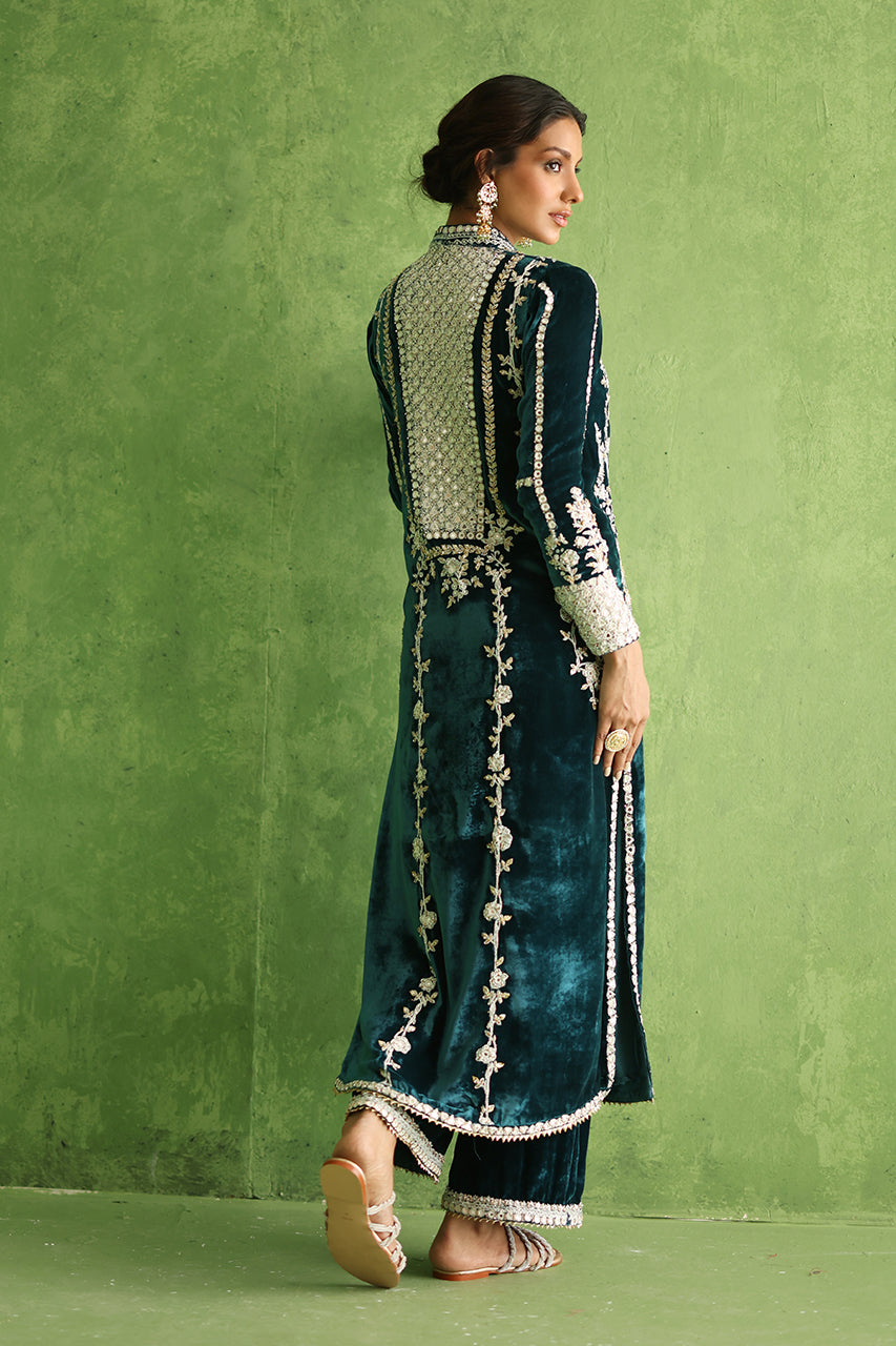 Teal Zardozi Velvet Choga Set (3-Piece) - Image 5