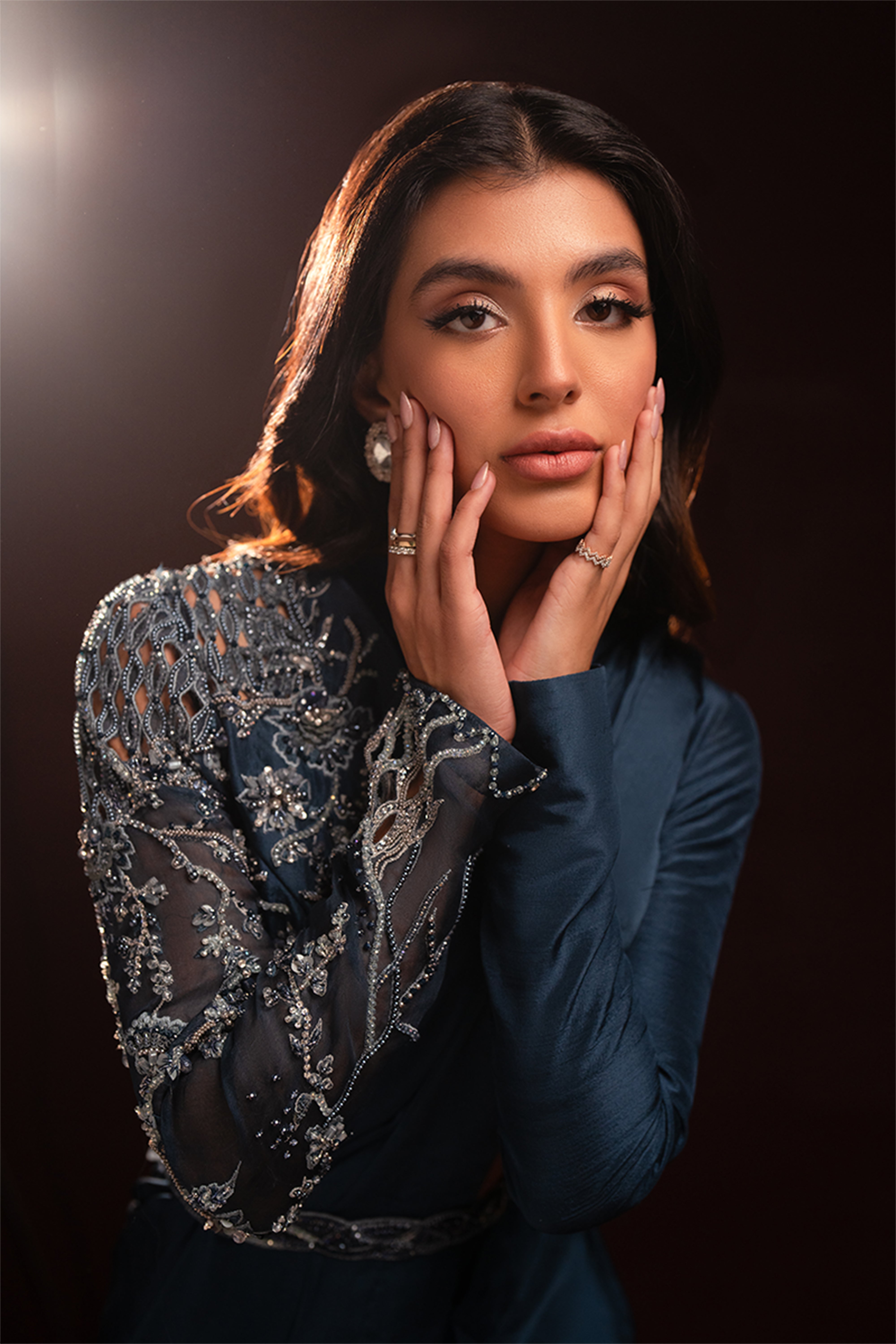 Pakistani Deep Teal Embellished Raw Silk Saree (4-Piece) - Image 10