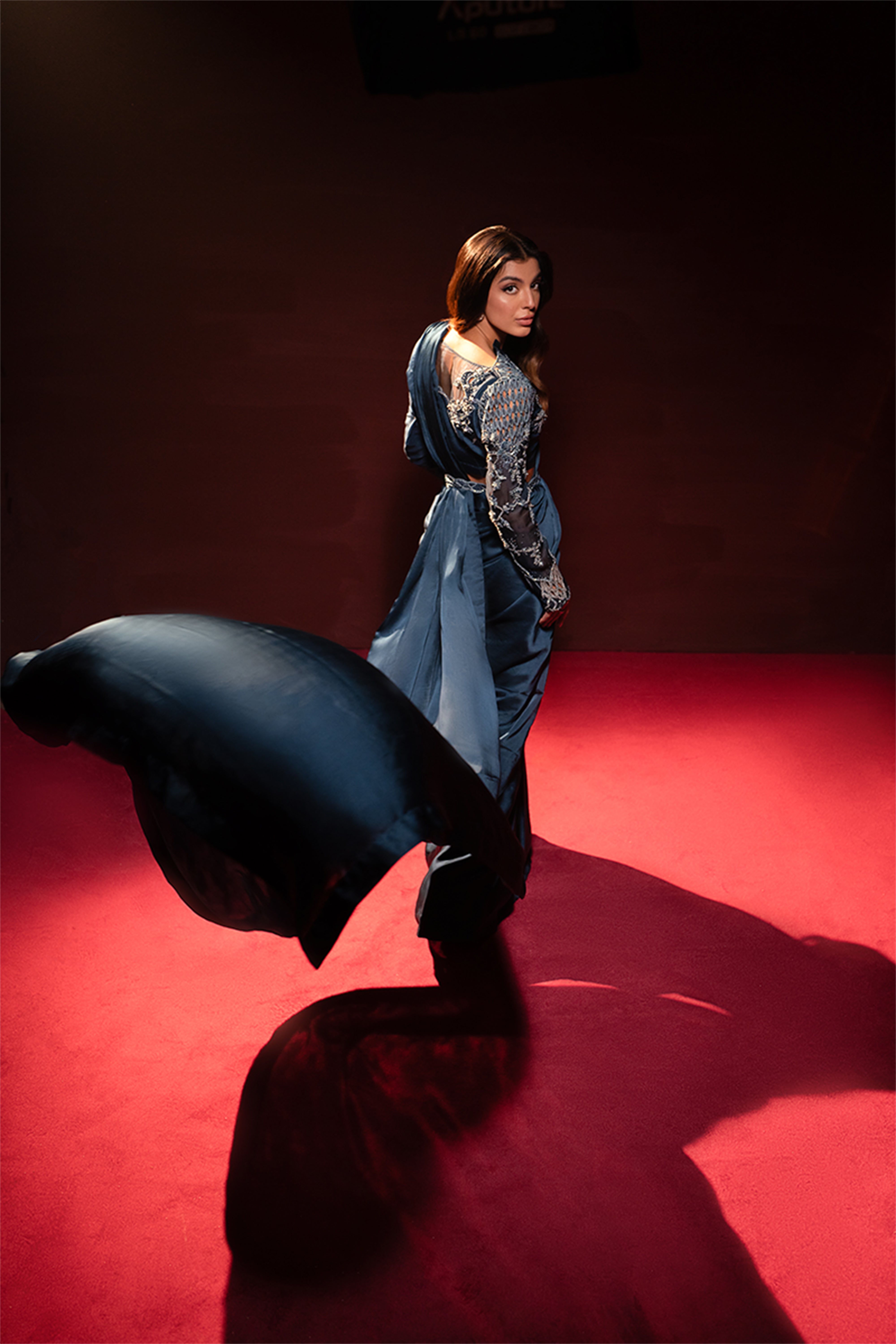 Deep Teal Embellished Silk Saree Set (4-Piece) - Image 11